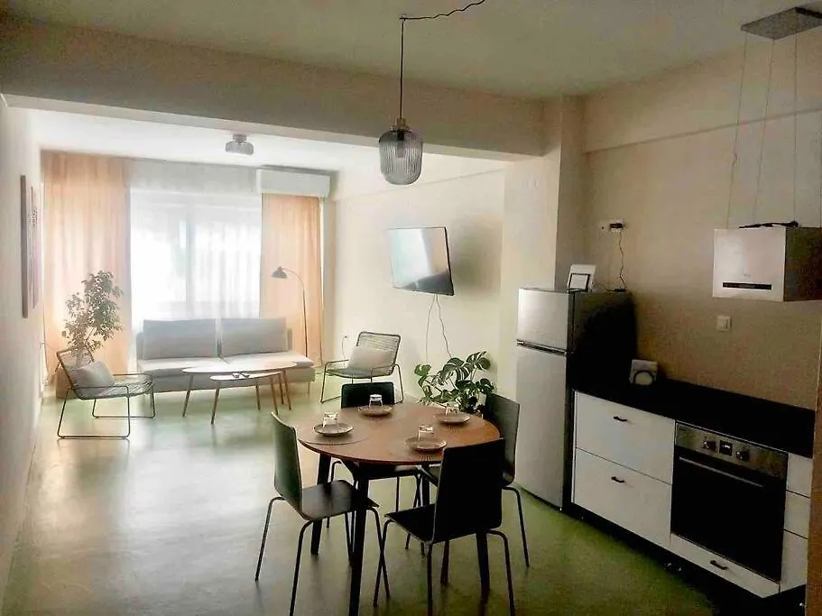 Specious Flat In Thessaloniki Aparthotel