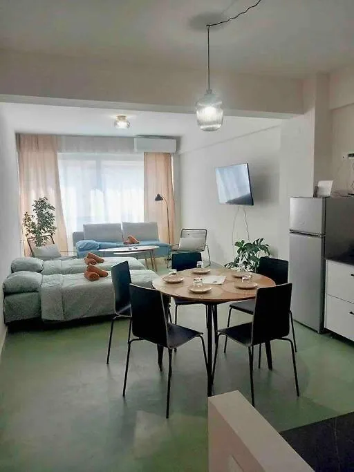 Specious Flat In Thessaloniki Aparthotel
